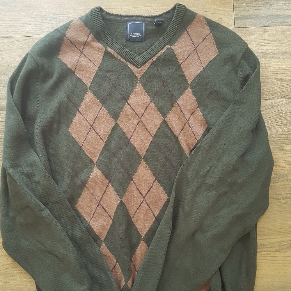 Olive Green Argyle Men's Sweater